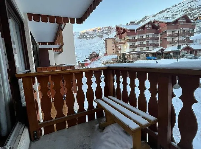 Les Neves Oasis By Alpstays Appartement *